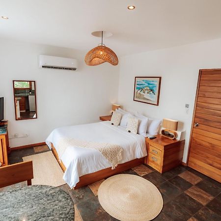 Hotel Villa Escalesia Galapagos Puerto Ayora  Buitenkant foto